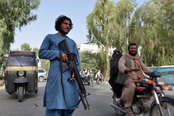 The Weekend Leader - Taliban hang dead bodies in city squares of Herat